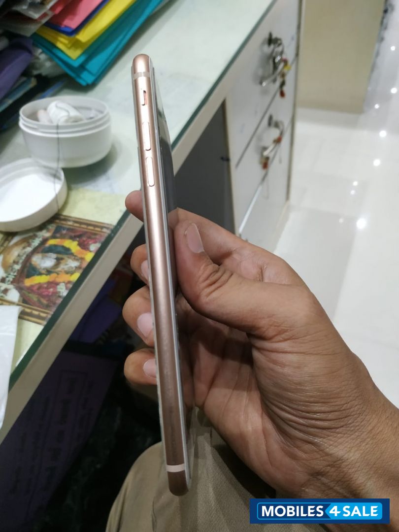 Rose Gold Apple  Iphone 8 plus