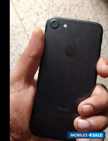 Black Apple apple 7/32 GB