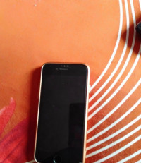 Jet Black Apple iPhone 7