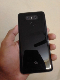 Black LG  G6