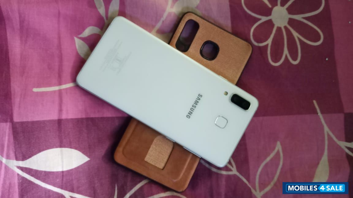 Samsung  Galaxy A8 star