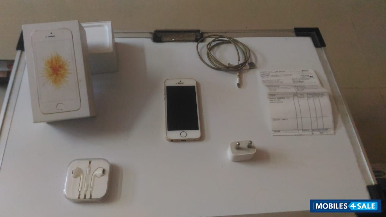 Apple  iPhone SE 32GB