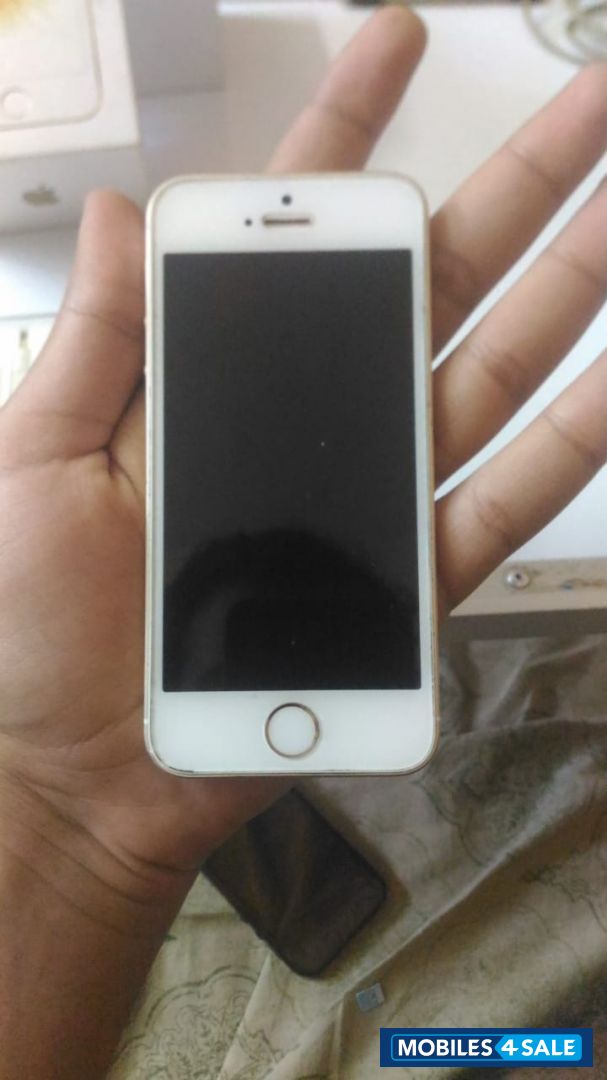 Apple  iPhone SE 32GB