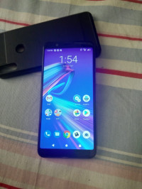 Asus Zenfone max pro m1