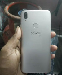 Vivo  V9