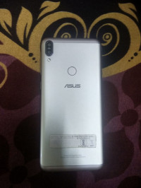 Asus  zenfone max pro m1