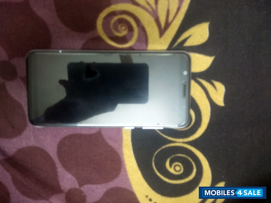 Asus  zenfone max pro m1