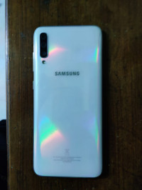 Samsung  Galaxy A70