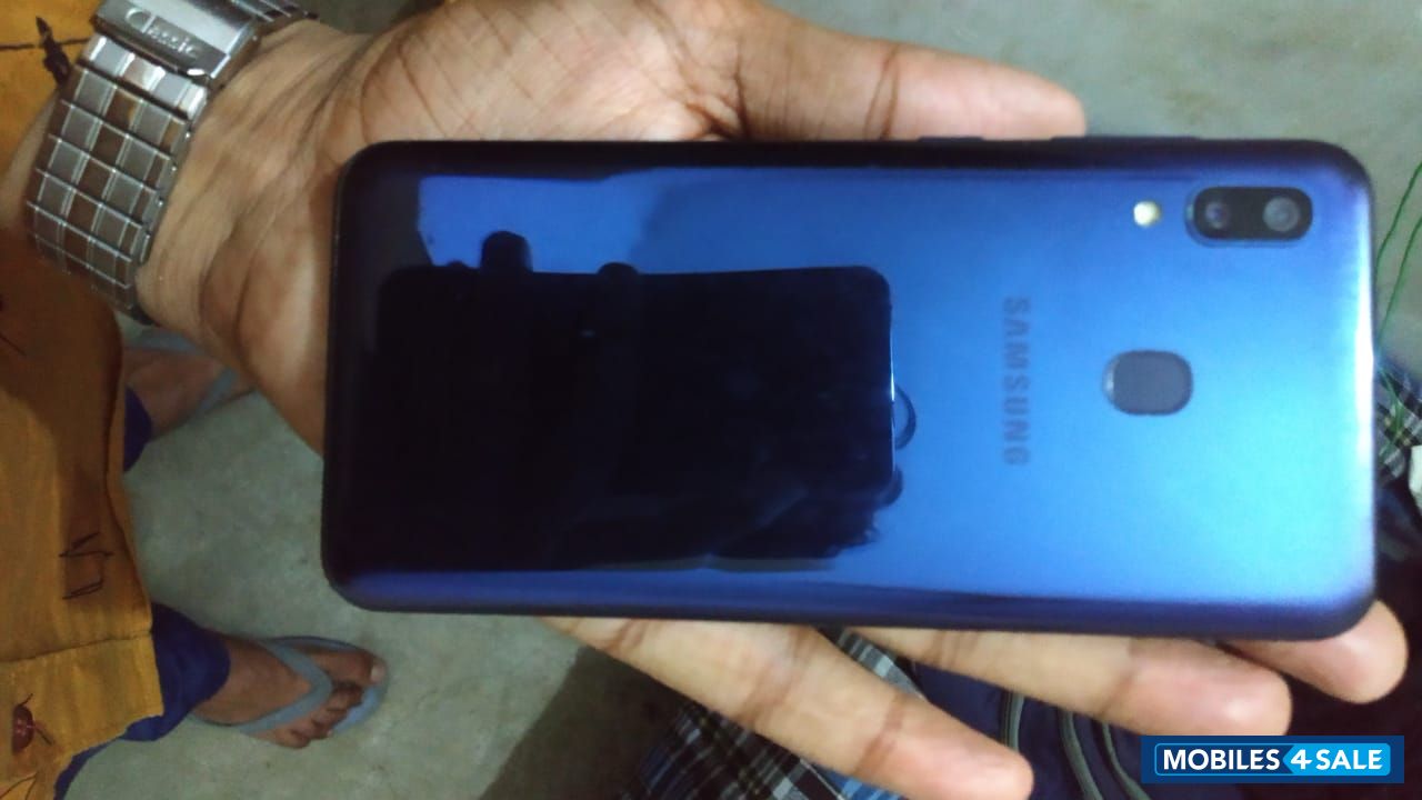 Blue Samsung  Galaxy A20