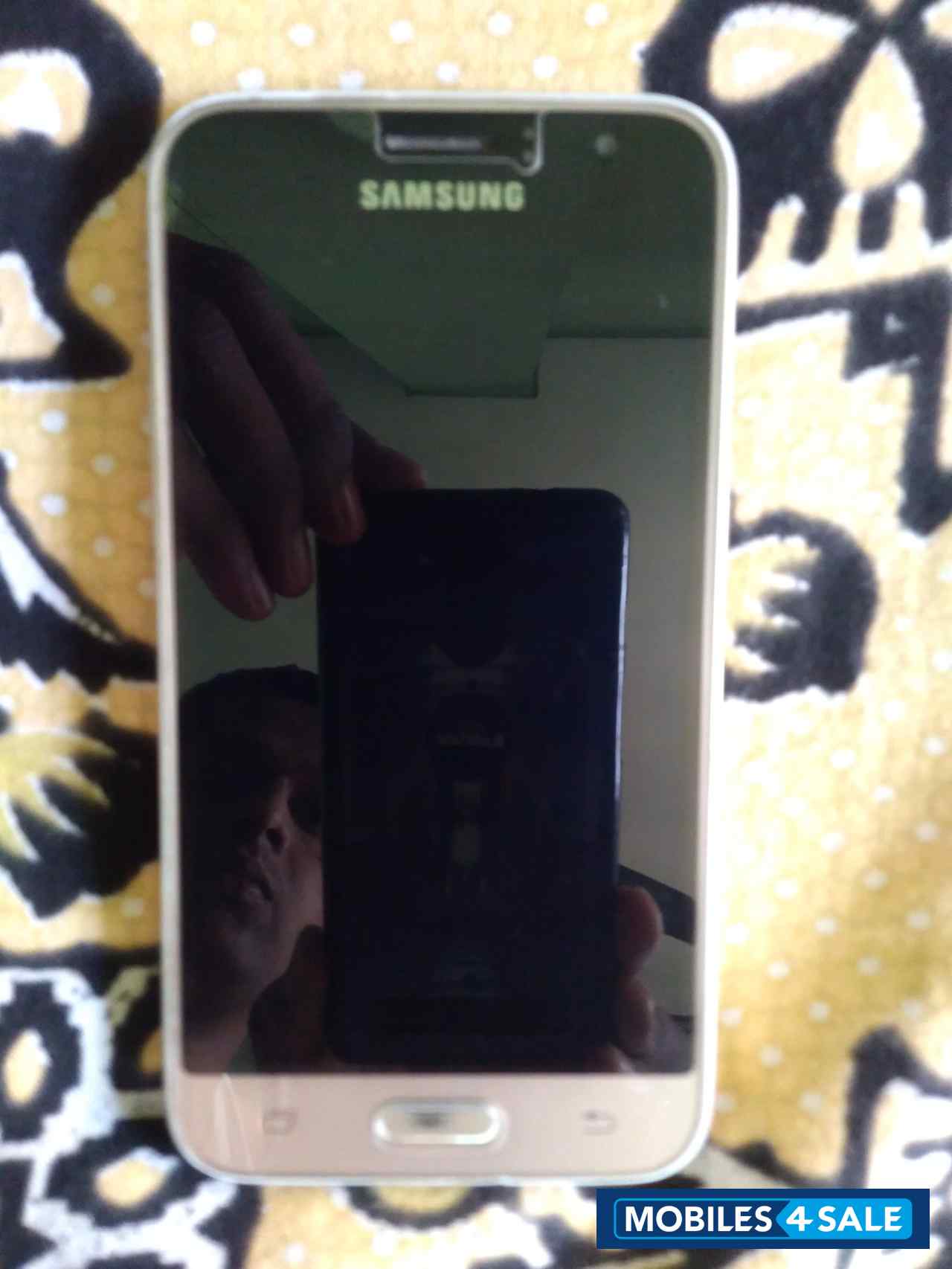 Samsung  Galaxy j1