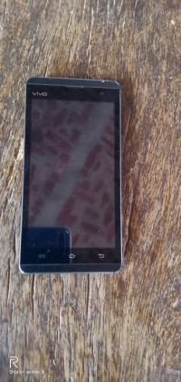 Vivo Vivo y28