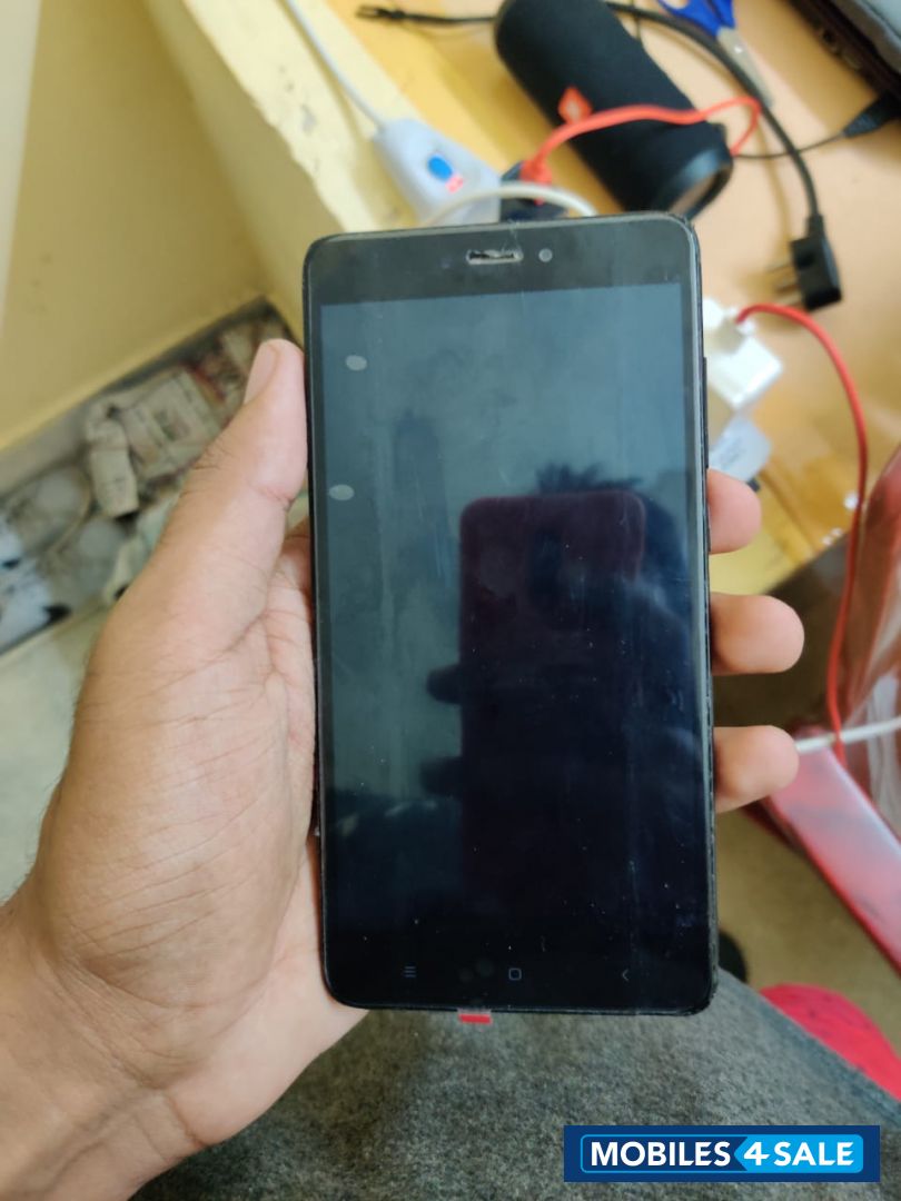Black Xiaomi  Redmi Note 4