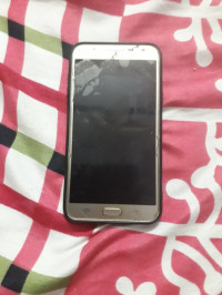 Samsung  Galaxy j7 nxt