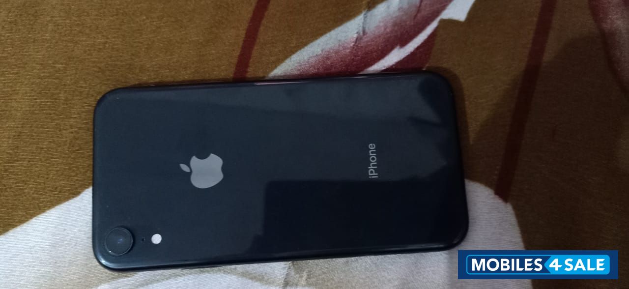 Apple  I phone xr