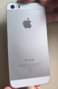 Silver Apple  iPhone 5s- 8GB