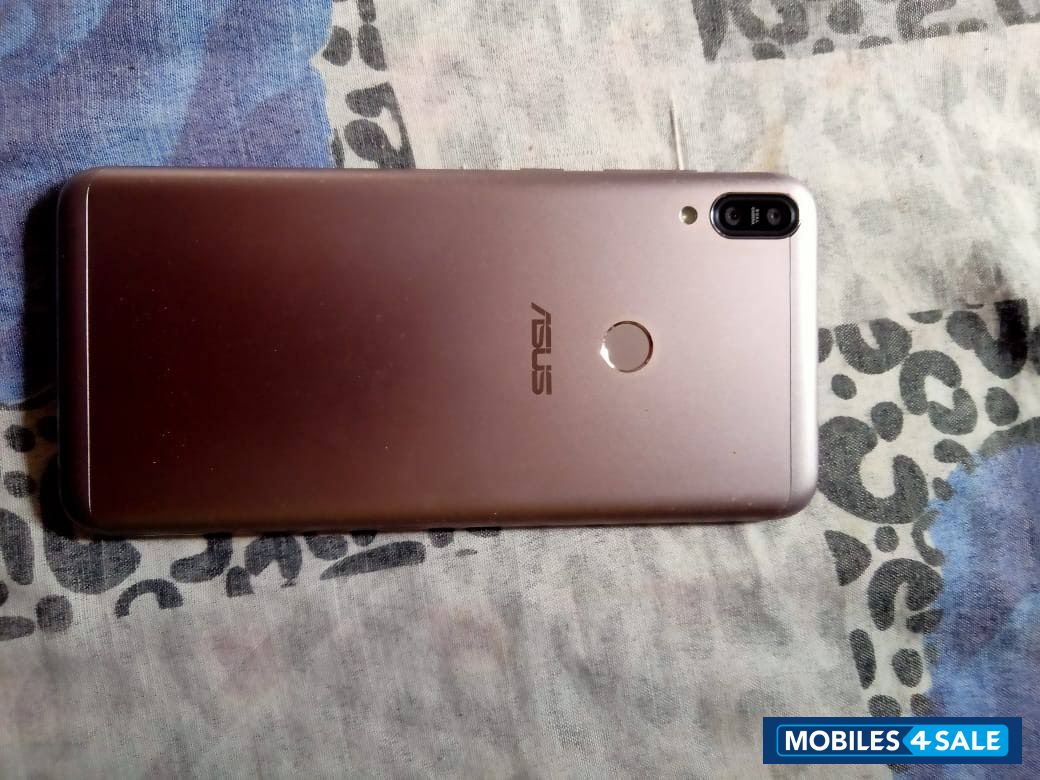 Asus  Asus zenfone max pro 1 6gb ram