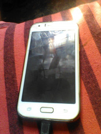 White Samsung  sm-j1