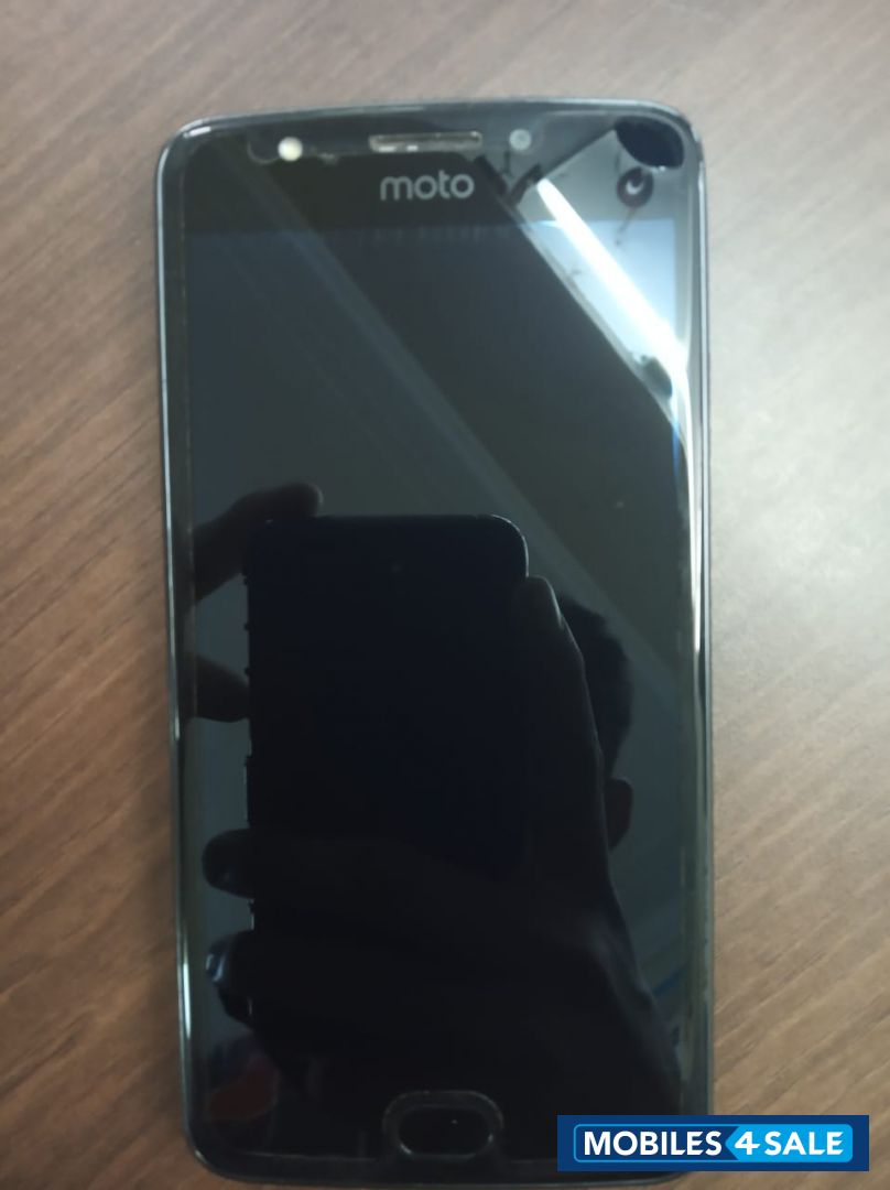 Motorola  motorola moto e4