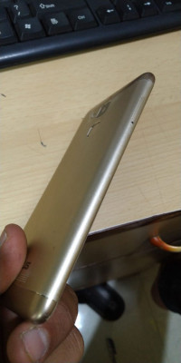 Asus  Zenfone 3 MAx