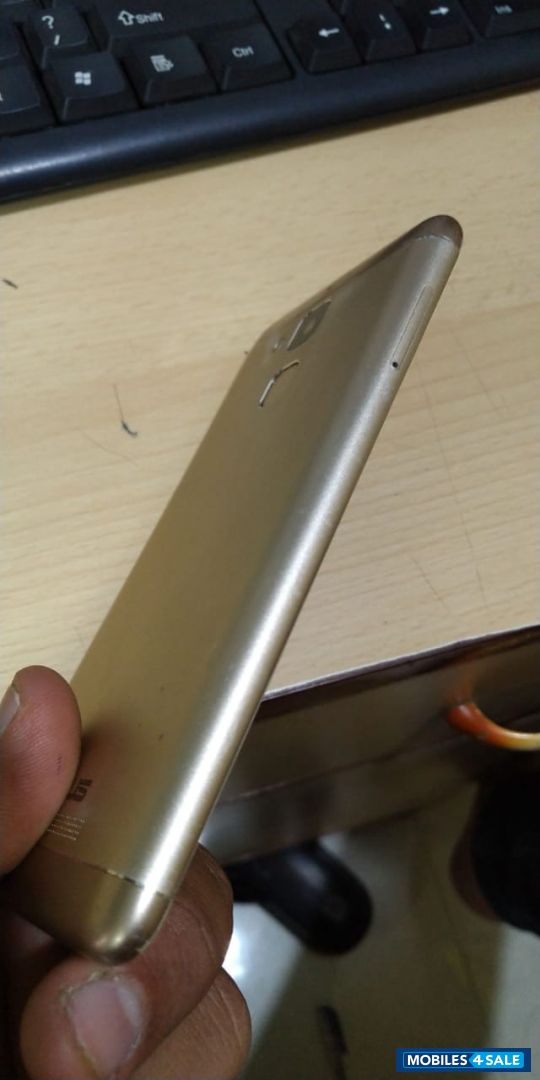 Asus  Zenfone 3 MAx