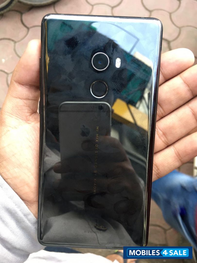 Black Xiaomi mi mix 2