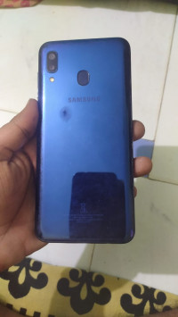 Samsung  Galaxy A20