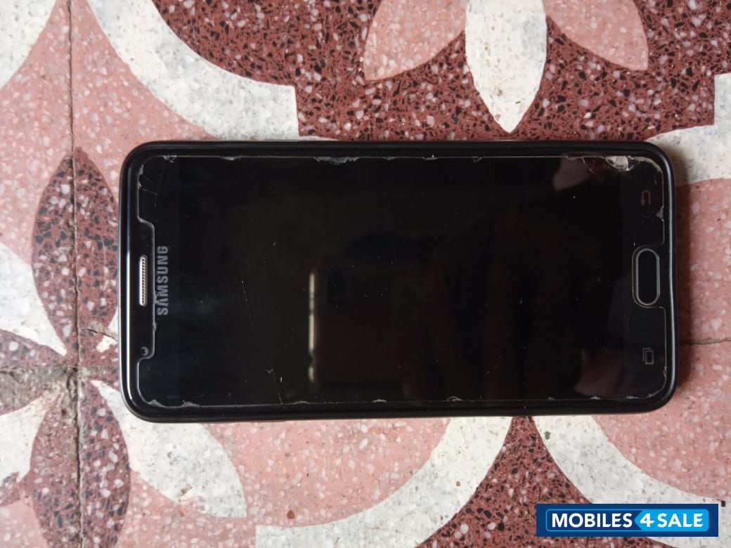 Samsung  Galaxy on nxt