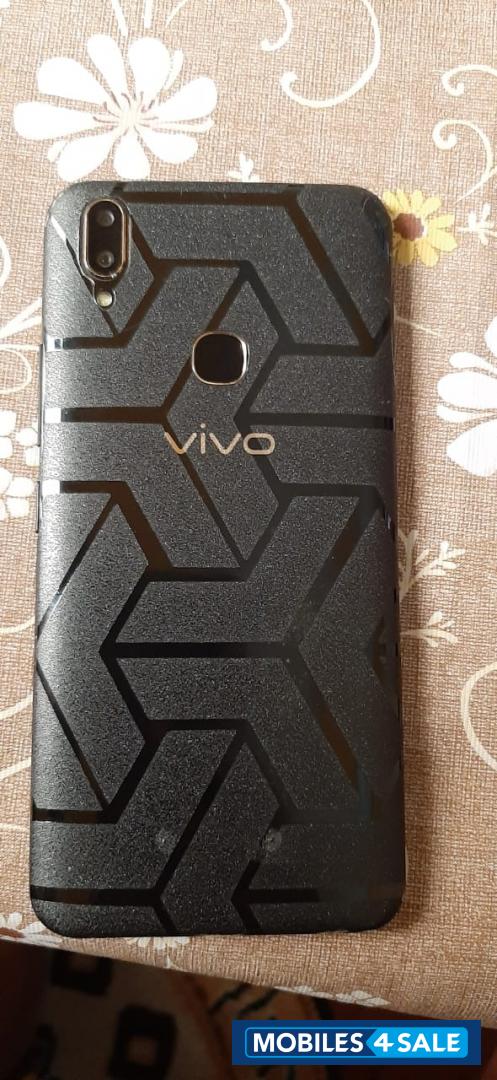 Black Vivo V9