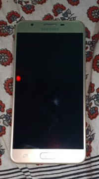 Gold Samsung Galaxy J7 Pro 64GB