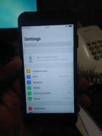 Black Apple iPhone 8