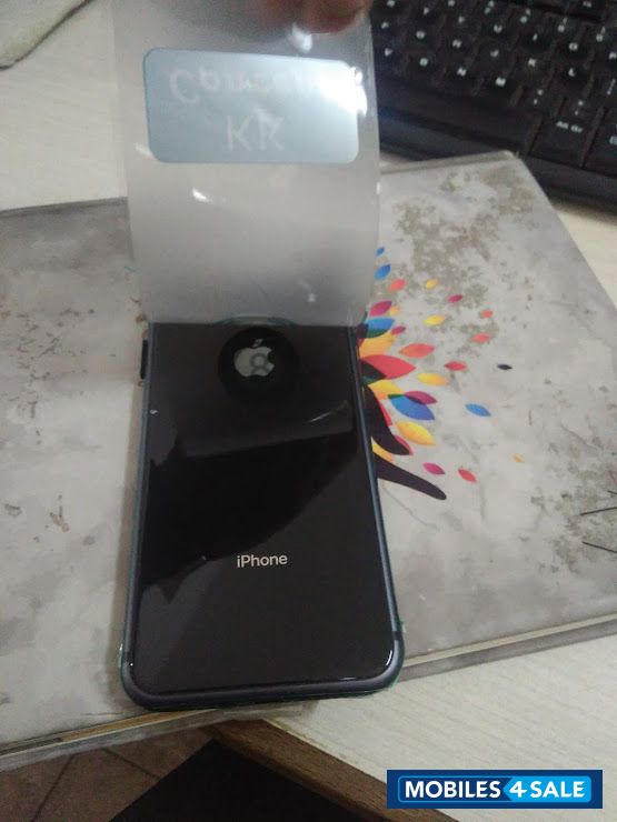 Black Apple iPhone 8