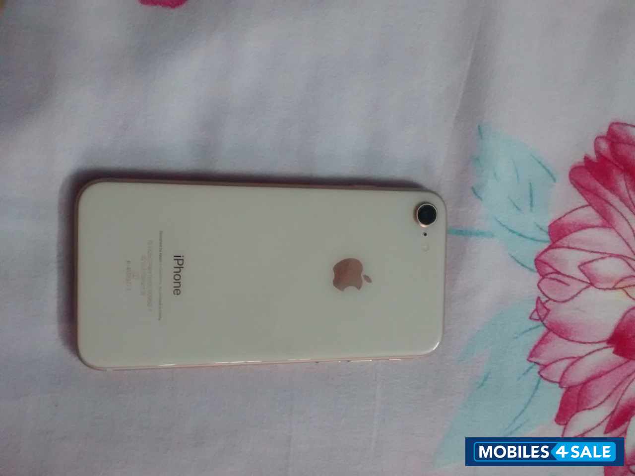 Apple  iPhone 8 64 gb