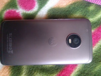 Motorola G5 plus