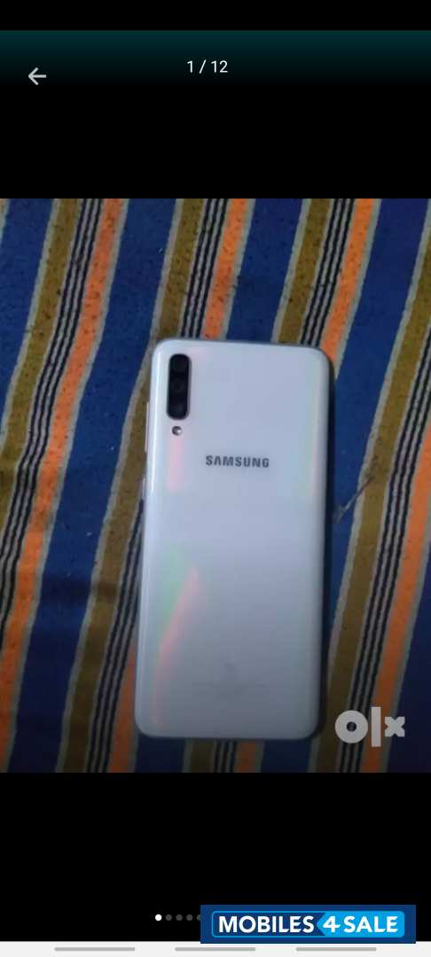 Samsung  A70