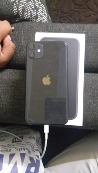 Apple  IPHONE 11