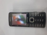 Samsung  S5610 primo