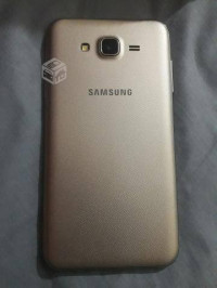 Samsung  J7