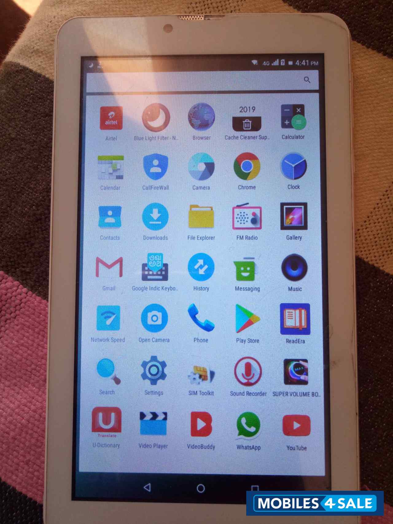 White IKALL 4G Volte dual sim calling tablet