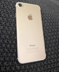 Gold Apple iPhone 7