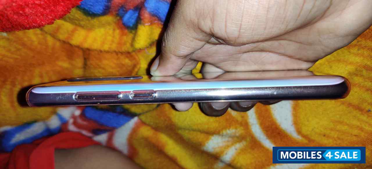 White Xiaomi Redmi Mi note 8 pro White Xiaomi Redmi Mi note 8 pro