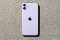 Apple  I phone 11