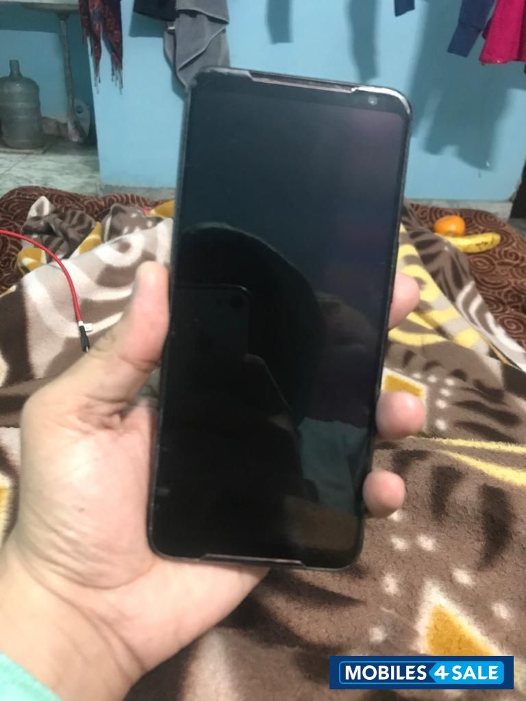 Asus ROG Phone 2 Asus ROG Phone 2