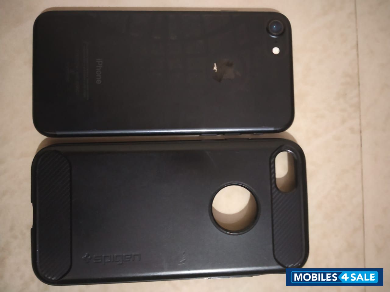 Black Apple iPhone 7