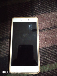 Silver Xiaomi Redmi 3S