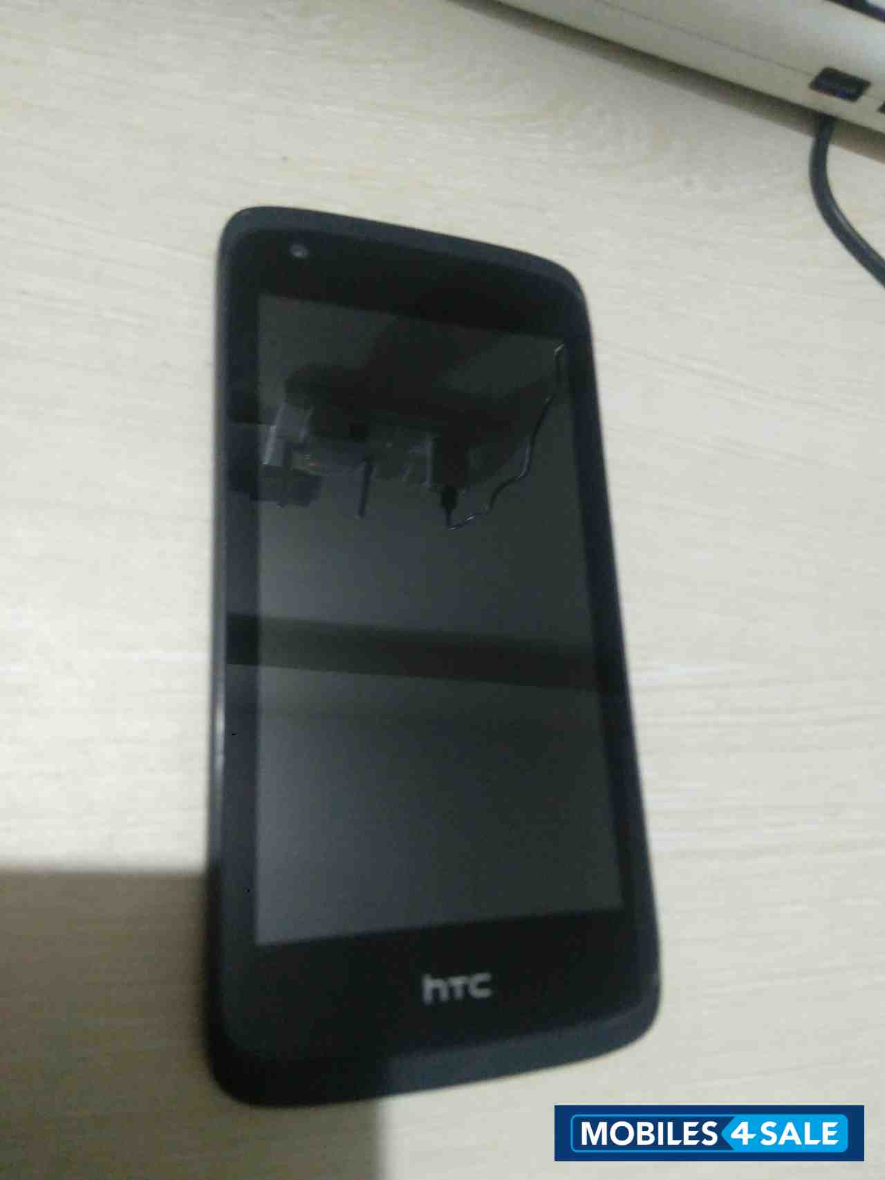 HTC  Desire 326g