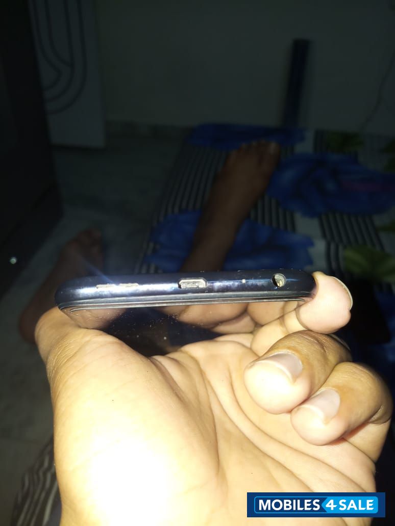 Asus  Asus zenfone max pro m2