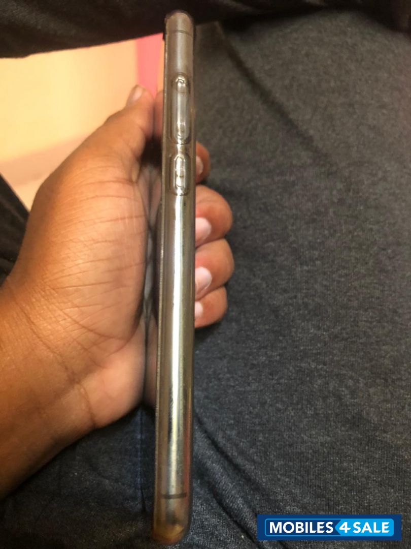 Black LG W30 Black LG W30