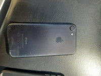Black Apple iPhone 7