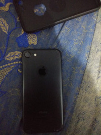 Black Apple iPhone 7