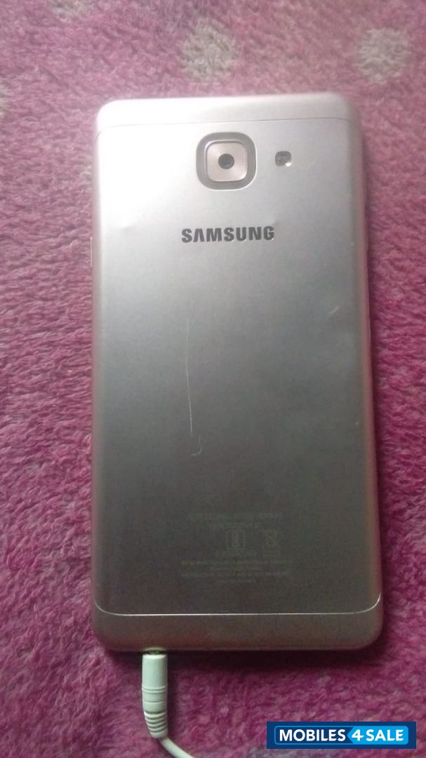 Samsung  J7 मैक्स